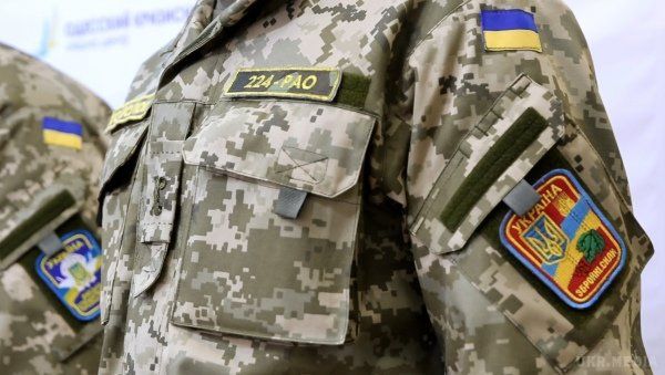 В Одеській обл. військовий вистрілив собі в ключицю, щоб достроково звільнитися від служби. Триває розслідування, встановлюються всі обставини події.