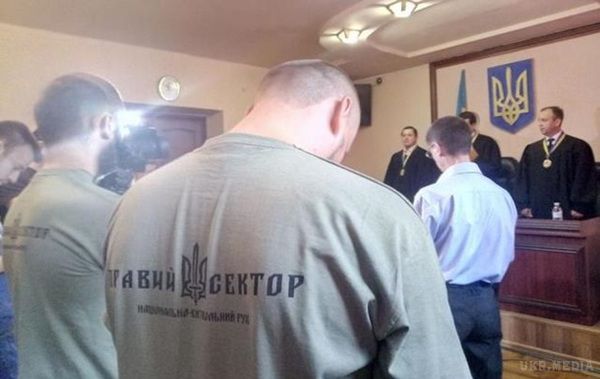 Резонансна справа:суд виправдав бійців Правого сектора у справі про стрілянину в Мукачевому. Вирок бійцям зачитували майже цілий день.