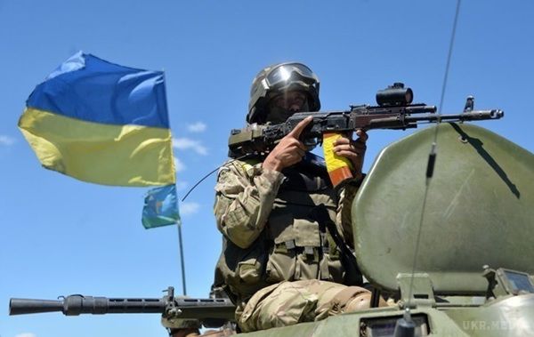 В зоні АТО за  минулу добу - 18 разів обстріляли позиції українських військових. Втрат серед українських вояків в результаті ворожих обстрілів вчора не було.