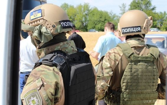 Поліція озвучила свою версію подій в Кіровоградській області. У поліції стверджують, що ветерани АТО перебували на території сільгосппідприємства безпідставно
