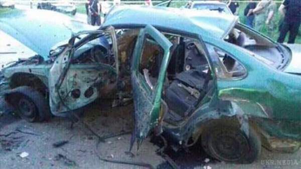 Підрив автомобіля СБУ на Донбасі: фото з місця трагедії. Машина з працівниками СБУ підірвався на міні.
