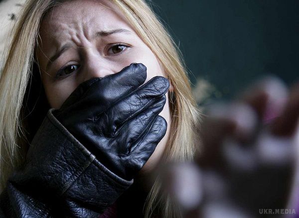 Поліція розшукала чоловіка, який задушив студентку у Харкові. 27 червня дівчину без ознак життя виявив власник квартири.