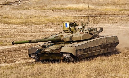 Ще одна країна збирається замовити партію українських танків "Оплот". Пакистан планує придбати в Україні партію новітніх танків "Оплот"