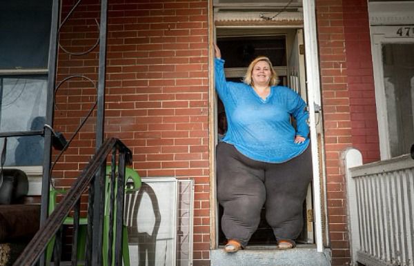 Американка готова померти заради красивих стегон. 43-леняя Боббі-Джо Уэстли зараз важить 250 кг, а ширину своїх стегон вона вважає унікальними.