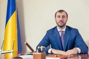 Земельна реформа. МВФ перестав наполягати на відкритті ринку землі. Хоча в Кабміні кажуть, що не збираються відмовлятися від цієї реформи.
