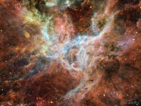 Сусідня галактика обстрілює Чумацький шлях зірками - астрофізики. Фахівці, які представляють Кембриджський університет у Великобританії, представили нову теорію, що пояснює, звідки в Чумацькому шляху з'явилися найшвидші з відомих на сьогоднішній день зірки. 