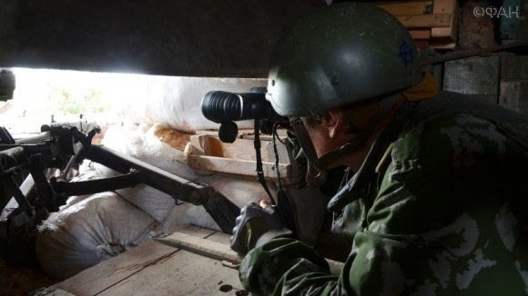 Бойовики зменшили кількість обстрілів до 15 і вже не використовують важке озброєння. ЗСУ – штаб (ВІДЕО). Вперше за довгий час штаб АТО констатує поліпшення ситуації в зоні бойових дій на Донбасі протягом доби, 4 липня. 