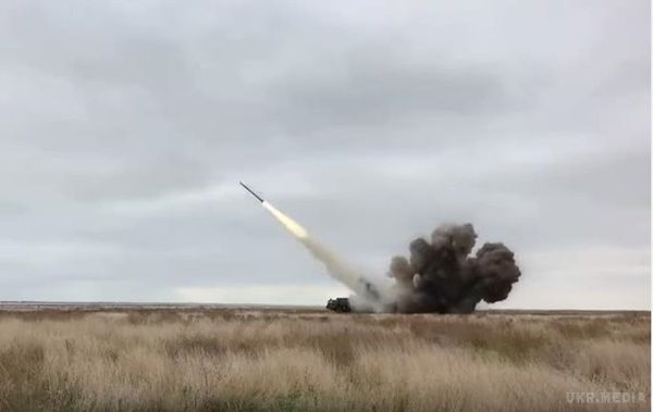 Міноборони оприлюднило плани щодо рекордної кількості навчань цього року. Україна вперше почала підготовку зенітно-ракетних підрозділів до відбиття серії масованих ударів противника з повітря.