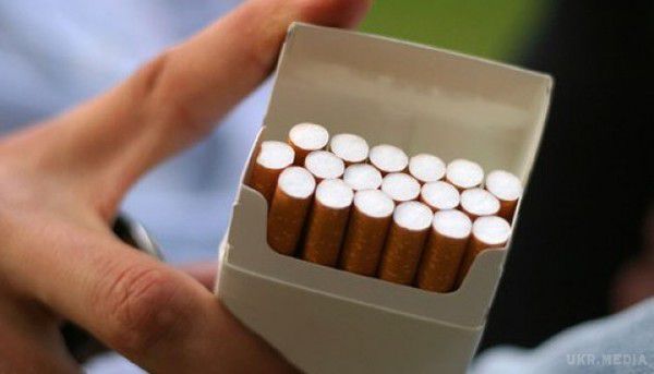 Експерт: Тютюновому ринку загрожує змова монополістів. Зростання рівня мінімальної ціни позбавить українців дешевих сигарет.