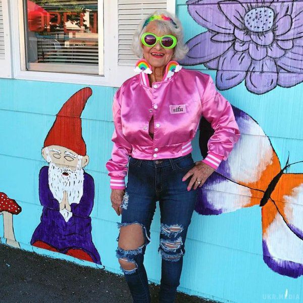 88-річний блогер Бадді Винкль здивувала світ. Обожнюємо яскравих модниць! А стильних бабусь ще більше.