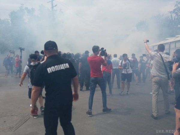 В Одесі на будівництві сталася бійка. Одного протестувальника доставили в поліцію.