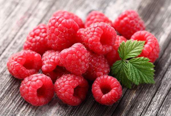 Чим корисна малина для чоловіків і жінок. Ця смачна ягода допоможе стабілізувати рівень цукру в крові.