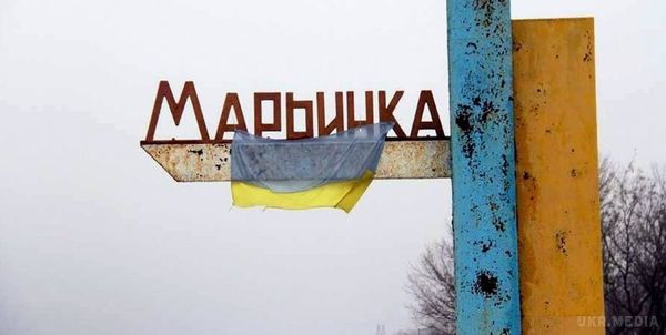 Донбас. Бойовики знову обстріляли Мар'їнку. Про це повідомляє українська сторона СЦКК в Facebook.