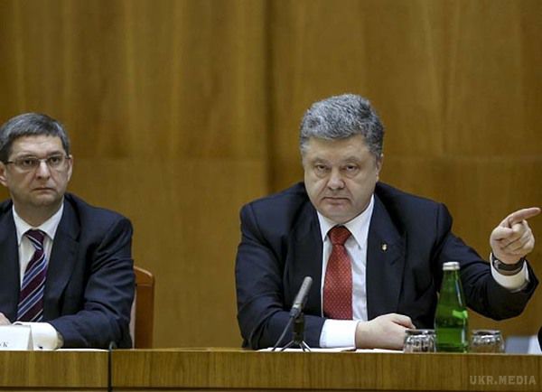 Президент  Петро Порошенко розповів, як планує повернути Донбас. При цьому Порошенко підкреслив необхідність сильної армії.