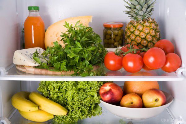  Продукти, які не можна зберігати в холодильнику. Розвантажуючи покупки з супермаркету, ми автоматично ставимо їх у холодильник.