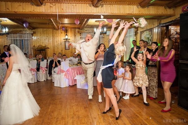Фотограф показав усю суворість російських весіль. Ах, эта свадьба!