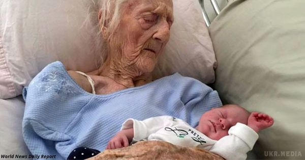 Знайомтеся, це найстаріша в світі мама.... їй 101, і вона народила дитину!. Нещодавно світ шокувала новина: 101-річна італійка народила 4-кілограмового дитини після пересадки яєчників. 