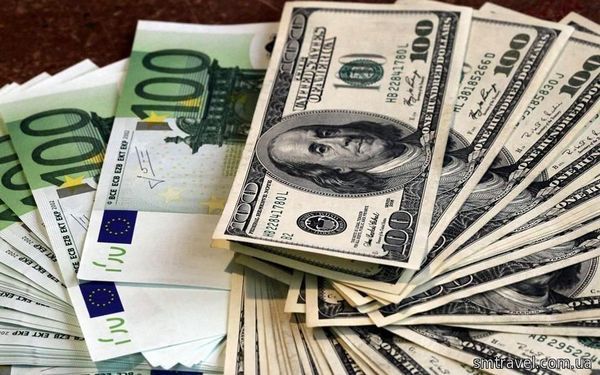 Сьогодні долар і євро подорожчали після вихідних - НБУ. У понеділок, 17 липня, Національний банк України (НБУ) знизив офіційний курс гривні на 4 копійки- до 26,01 / $.