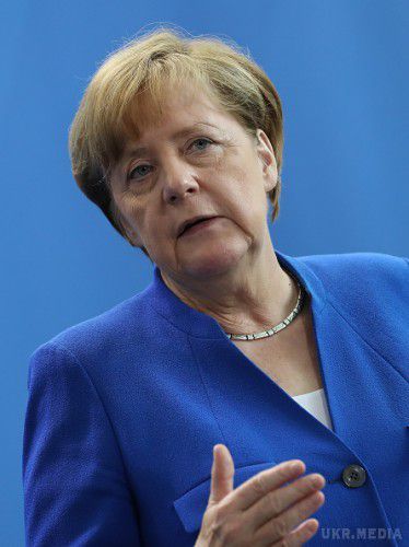 Стильні образи канцлера Німеччини Ангели Меркель. День народження Ангели Меркель.