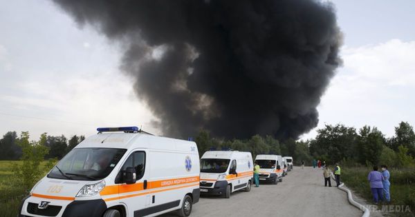 На Київщині на нафтобазі "БРСМ" знову спалахнула пожежа. Сталося займання залишків пально-мастильних матеріалів.