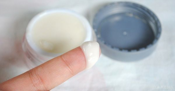 Змішавши всього 3 інгредієнта, ти назавжди забудеш про запах поту!. Якщо хочеш зробити щось добре — зроби це сам!