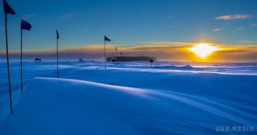 Неймовірні факти про життя в Антарктиді. Щоб добровільно відправитися на край світу в ім'я науки, потрібно бути особливою людиною. 