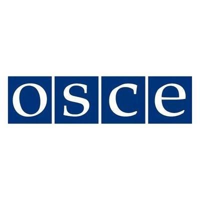 ОБСЄ повідомляє про нарощування бойової техніки біля кордону з РФ. Бойовики не пропустили ОБСЄ в окупований Новоазовськ Донецької області.