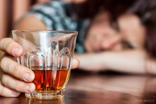 Лікарі розповіли про користь алкоголю перед сном. Дослідники відкрили завісу над актуальним питанням.