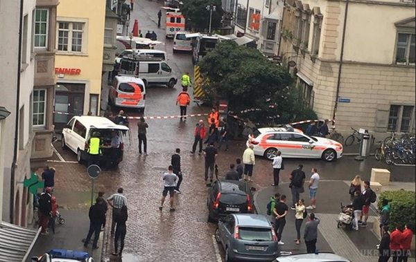 Невідомий з бензопилою напав на перехожих у Швейцарії. Двоє з п'яти постраждалих отримали важкі поранення.