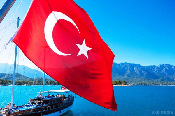 Туреччина не буде членом ЄС ніколи - канцлер Австрії. Керн зазначив, що є ряд причин, за якими вступ Туреччини в Євросоюз неможливо.