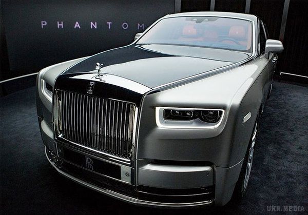 Опубліковані перші фотографії нового Rolls-Royce Phantom. Новий "Фантом" отримає повністю алюмінієвий кузов.