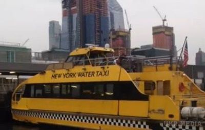 У Нью-Йорку з причалом зіткнулося водне таксі: 30 постраждалих. Кермовий порома не зміг вчасно зупинити судно.