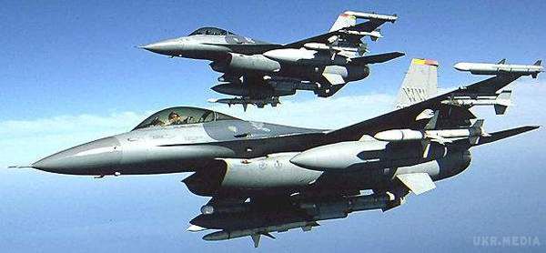 CША направлять до Південної Кореї 12 винищувачів. США направлять до Південної Кореї 12 винищувачів F-16 у відповідь на проведення КНДР останнього випробування міжконтинентальної балістичної ракети.