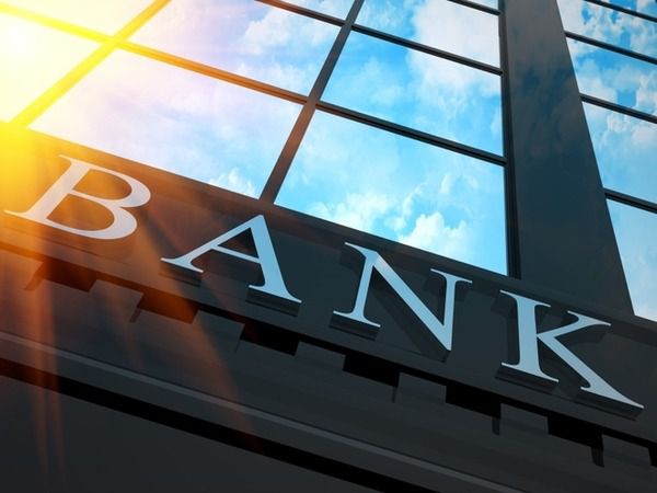 В Україні ще один банк визнаний неплатоспроможним. Нацбанк відніс ПАТ Комерційний банк "Гефест" до категорії неплатоспроможних.