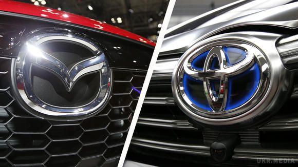 Toyota і Mazda планують побудувати завод по виробництву електромобілів в США. Завод почне працювати в 2021 році.