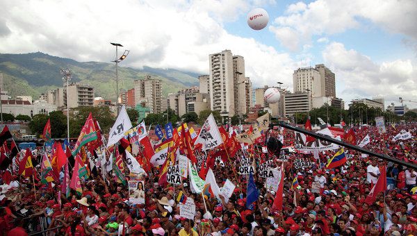 У Венесуелі почали працювати установчі збори. Влада хоче оперативно змінити конституцію країни.