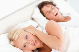 Вчені з'ясували несподівану причину храпіння. Скандинавські вчені опублікували нову наукову статтю, у якій йдеться про те, що схильність до храпіння формується в ранньому дитинстві