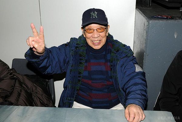 Актор, який зіграв роль Годзілли, помер в Японії (відео). Харуо Накадзіма помер у віці 88 років від запалення легенів.