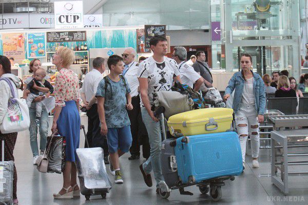 В Україні активно розвиваються аеропорти. З початку року головний аеропорт країни – "Бориспіль" – вражає рекордами: +32% до пасажиропотоку за підсумками першого кварталу року, +29% до пасажиропотоку на кінець червня порівняно з аналогічним періодом 2016-го. 