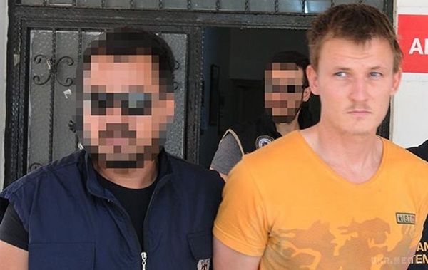 У Туреччині дали шість років росіянину, який мав намір збити літак США. Він пробуде у в'язниці кілька років.