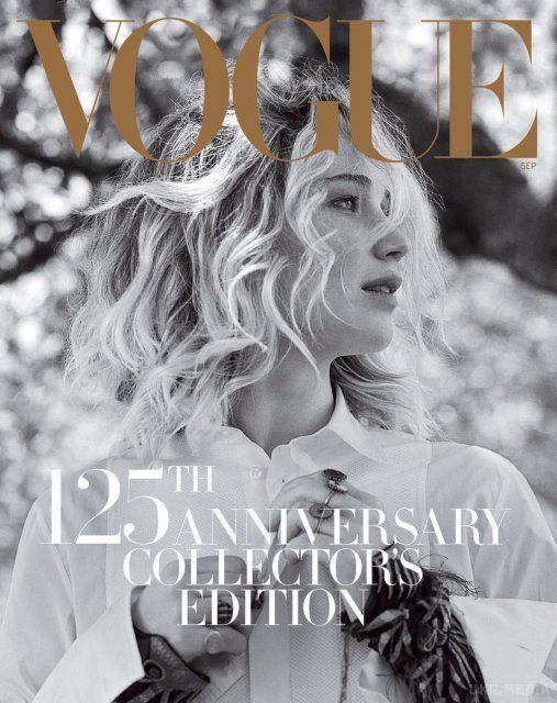 Зірка 'Голодних ігор' роздягнулася для Vogue. 26-річна красуня Дженніфер Лоуренс прикрасила аж чотири обкладинки нового номера Vogue, а також знялася у дуже відвертому образі без одягу.