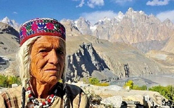 Унікальне плем'я хунза, жителі якої живуть до 120 років (Фото). Плем'я, яке харчується здоровою їжею і славиться довголіттям.