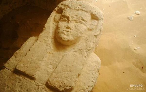У Єгипті виявили три древні гробниці. Вік знайдених саркофагів складає приблизно дві тисячі років.