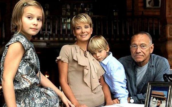 Юлія Висоцька про свою дочку і сімейну трагедію. Вона всіх застерігає про соцмережі! 