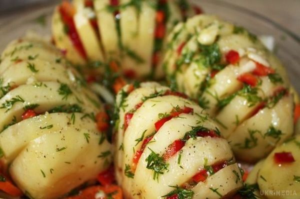 Рецепти здорових страв з молодої картоплі. З укропом і часником.