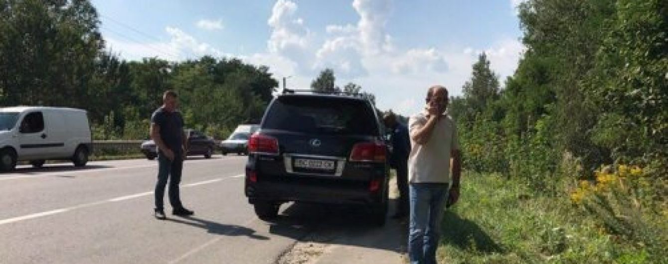 Скандальна ДТП з "Мерседесом" президента ФК "Карпати": поліцейські розповіли подробиці. Винуватця аварії заарештували, йому загрожує до 8 років за гратами.