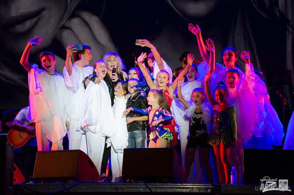 Як пройшов концерт, присвячений Дню міста, на площі Свободи в Харкові (фото). Великий святковий концерт відбувся 23 серпня, в День міста, на площі Свободи в Харкові.