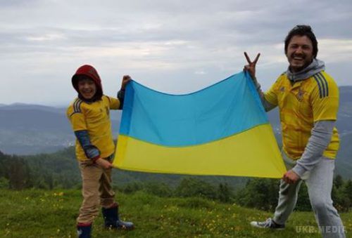 Притула оригінально привітав українців з Днем Незалежності. Колись все відірване пришиємо назад!