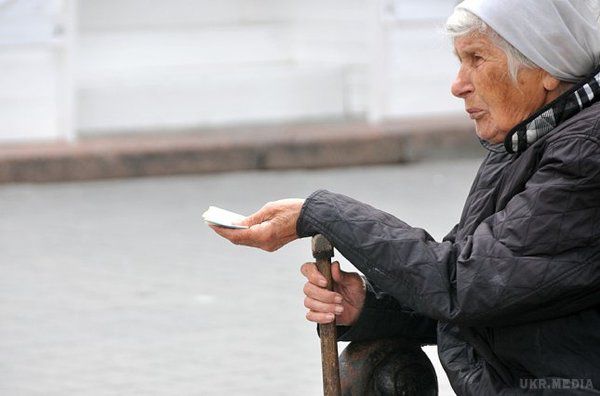 Як відрізняється життя пенсіонерів в Україні від Білорусі, Польщі, Франції і США.  На даний момент українці віддають "на пенсії" приблизно 22% від своєї зарплати.
