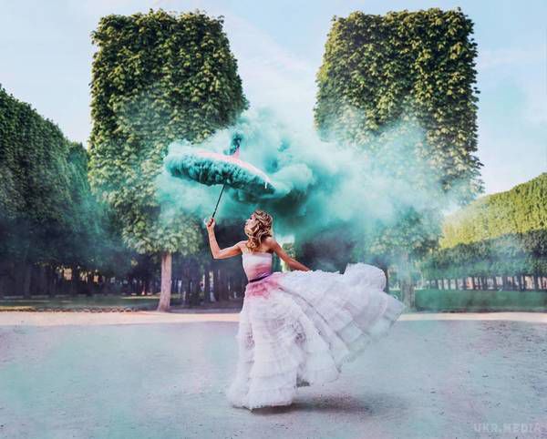 Віра Брежнєва підкорила Париж розкішним вбранням. Нещодавно співачка Віра Брежнєва поділилася з шанувальниками відеороликом про свою поїздку в Париж.